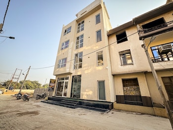 hotel kalindi kunj