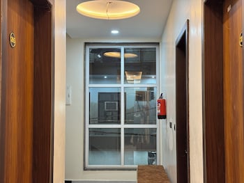 Hotel Kalindi Kunj,,3 star