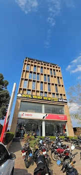 hotel velvet vista