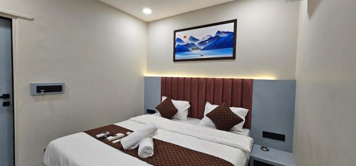 hotel velvet vista