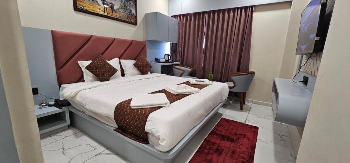 hotel velvet vista