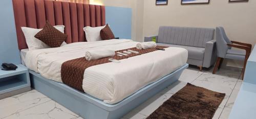 hotel velvet vista