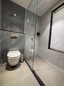 hotel raj hari palace