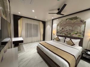 hotel raj hari palace