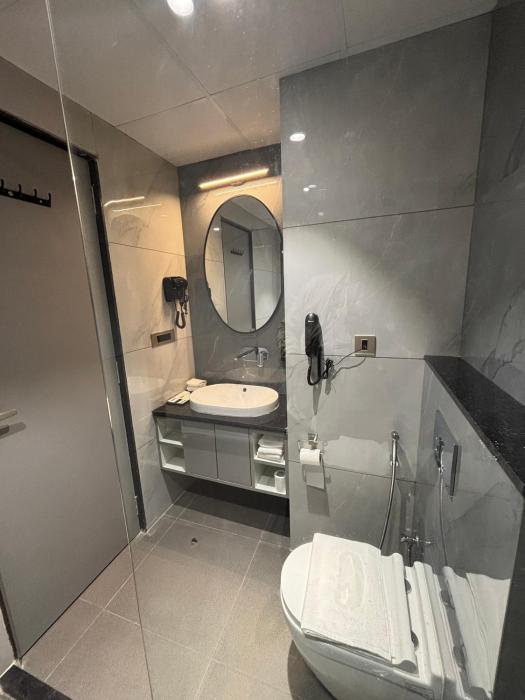 hotel raj hari palace