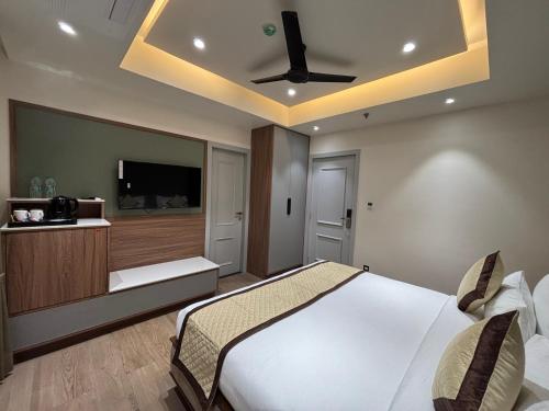 hotel raj hari palace