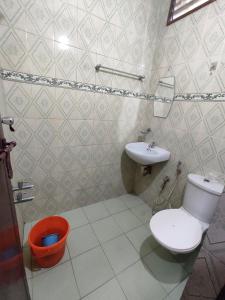 ashtapadi tourist home
