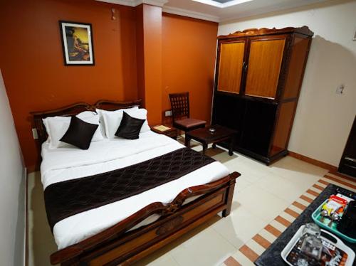 hotel rosewood retreat rv road