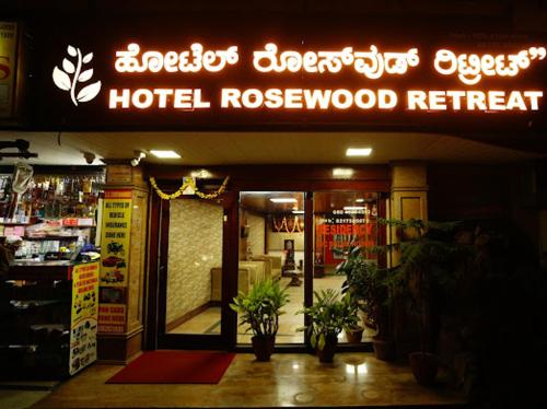hotel rosewood retreat rv road