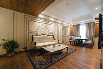 Maharaja Palaces Rohtak,,2 star