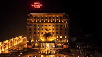 Maharaja Palaces Rohtak,,2 star