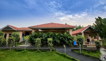 Karhandla Tigers Farm And Resort,,2 star