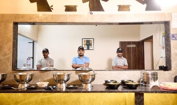 Karhandla Tigers Farm And Resort,,2 star