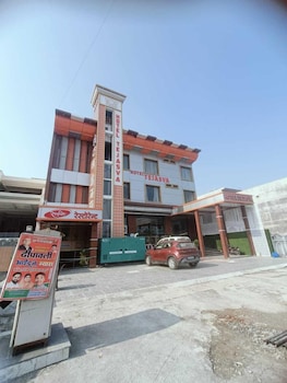 Hotel Tejasva,,2 star