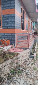 royal parshar lake home stay