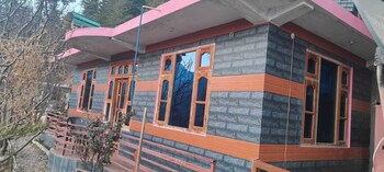 royal parshar lake home stay