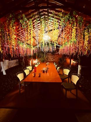 ishaan holiday resort