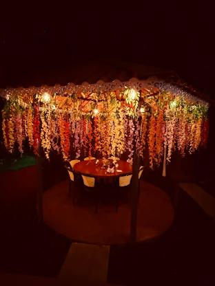 ishaan holiday resort