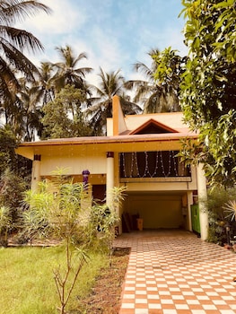 ishaan holiday resort