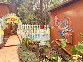 ishaan holiday resort