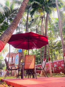 ishaan holiday resort