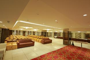 hotel svm grand ramanthapur