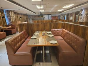 hotel svm grand ramanthapur