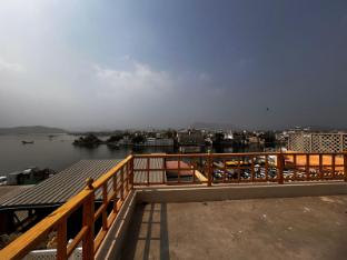 sadri haveli heritage stay by the lake