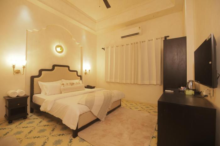 sadri haveli heritage stay by the lake