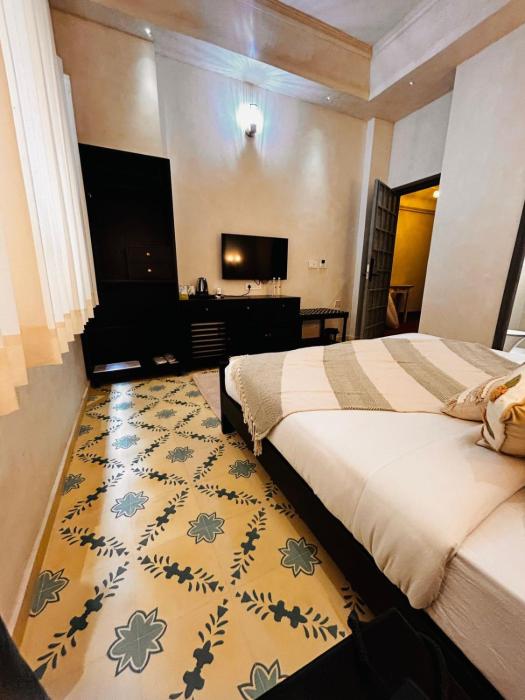 sadri haveli heritage stay by the lake