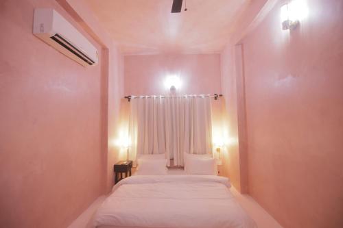 sadri haveli heritage stay by the lake