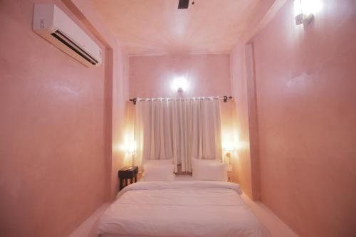 sadri haveli heritage stay by the lake