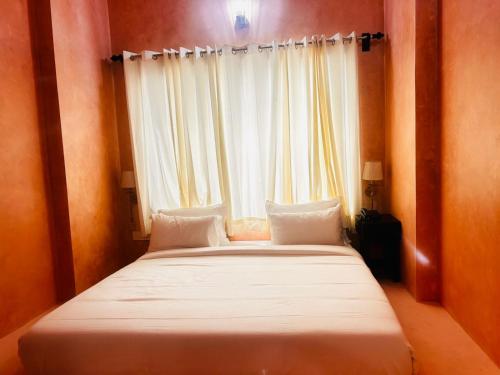 sadri haveli heritage stay by the lake