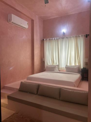 sadri haveli heritage stay by the lake