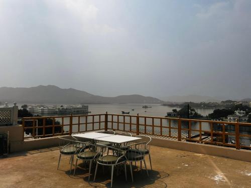 sadri haveli heritage stay by the lake