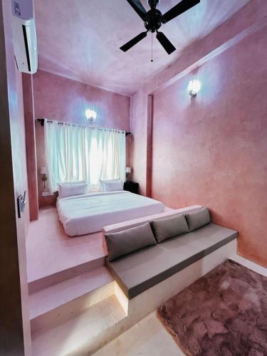 sadri haveli heritage stay by the lake