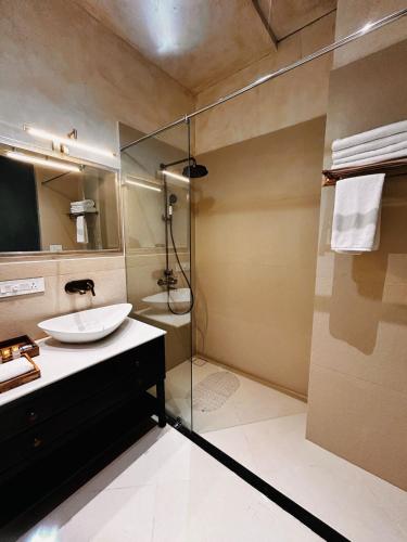 sadri haveli heritage stay by the lake