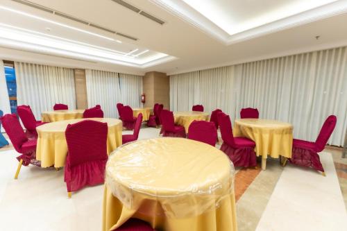 afaq al sallam golden hotel