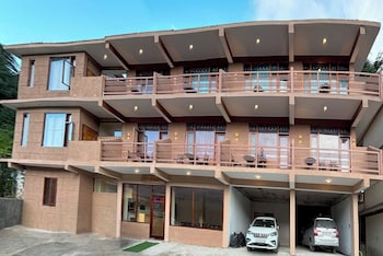 Sky Bird Nest,,2 star