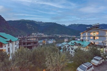 Sky Bird Nest,,2 star