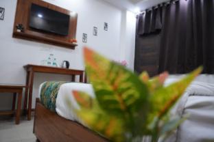 hotel pink taste and rest