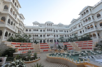 wyndham garden udaipur bhuwana