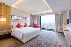 the aaureum resort and international convention centre