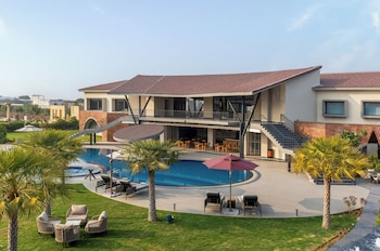 The Aaureum Resort & International Convention Centre,,5 star