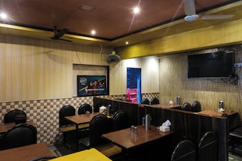 Amrapali Hotel,,2 star