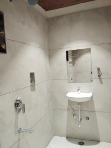 kubo by convivial hotels