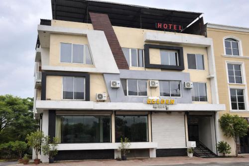 The Golden Wings Hotel,,2 star