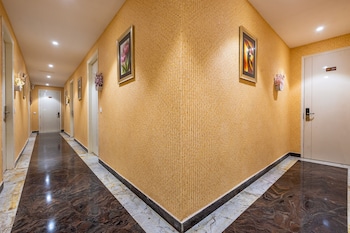 Hotel Ginger Plaza By Aspl,,2 star