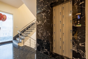 Hotel Ginger Plaza By Aspl,,2 star