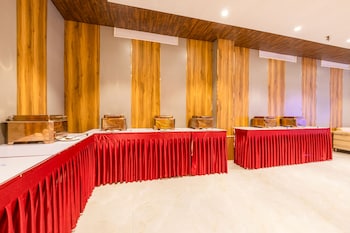 hotel ginger plaza by aspl